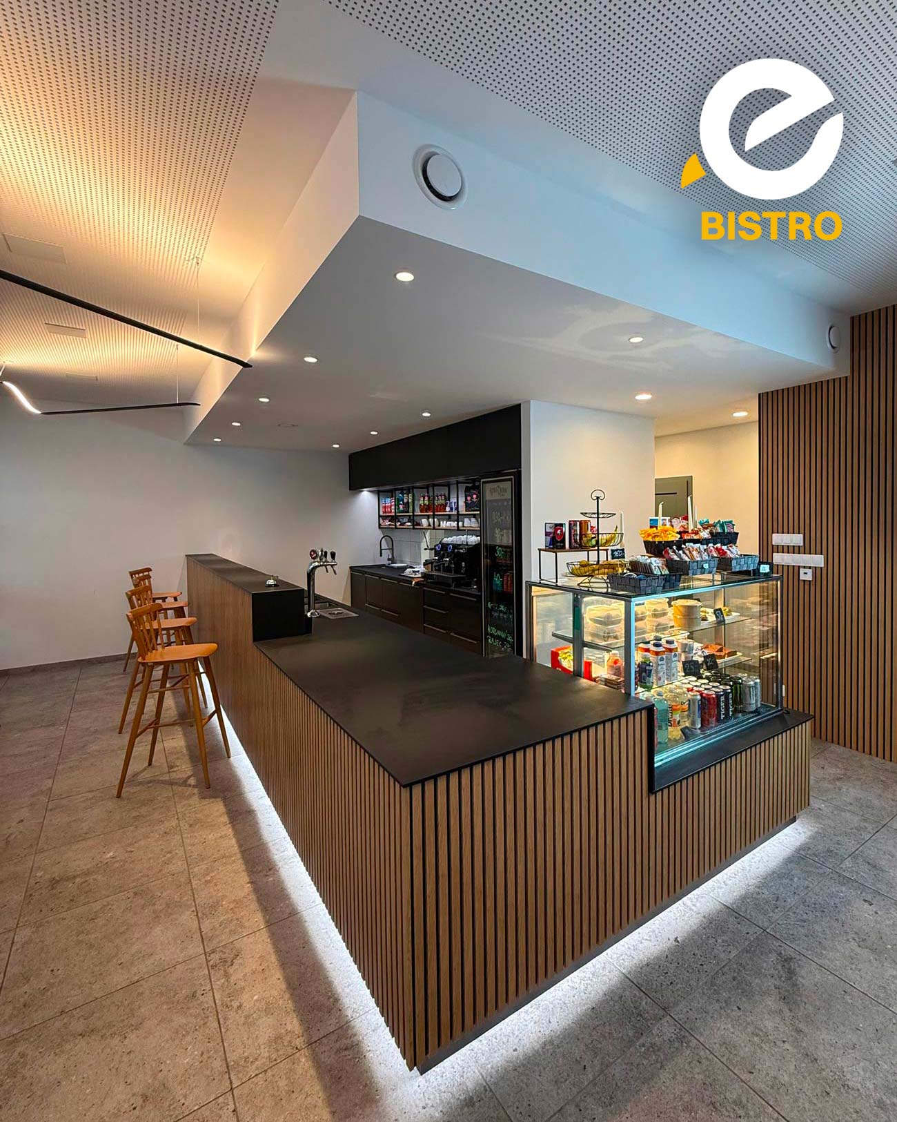 TasteScout — interiér bistra / jídlo